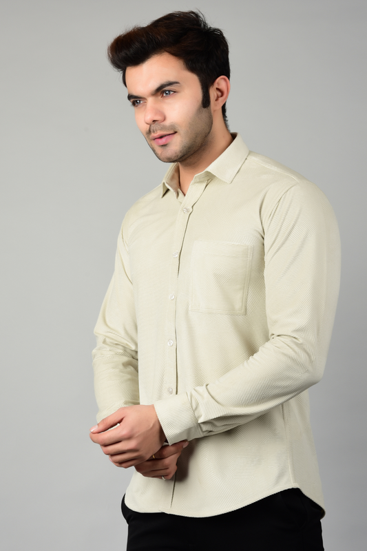 Butter cream shirt worn by a model-Muselot