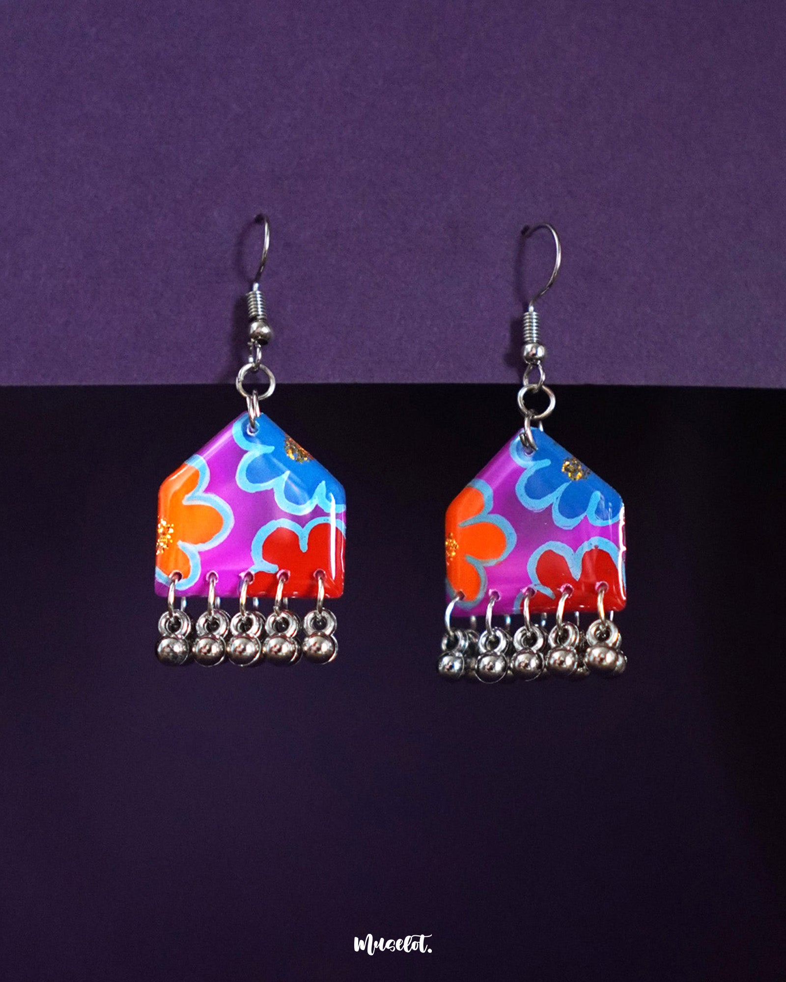 Nazrana_hook_earrings_Muselot.jpg