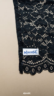 Sesame Black - Lace Mockers