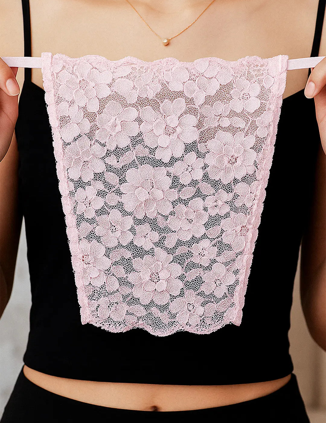 mocker-pink-lace-front-model-closeup.webp