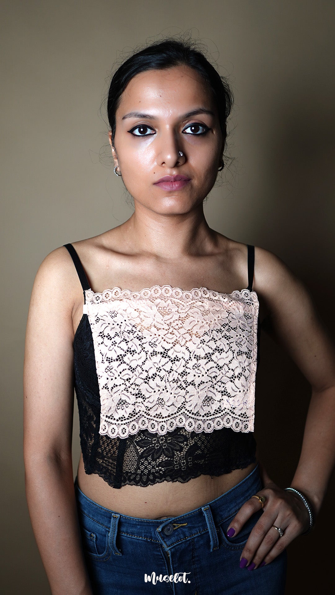 Peach Cream - Lace Mocker