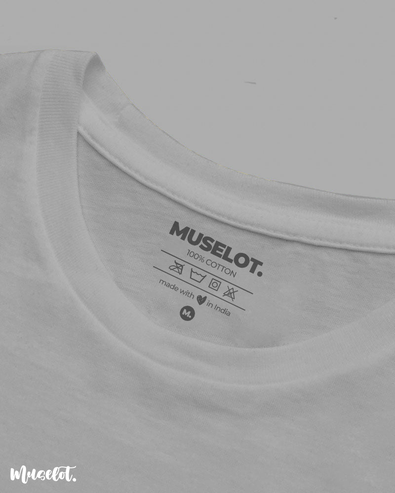 Muselot's neck label with logo